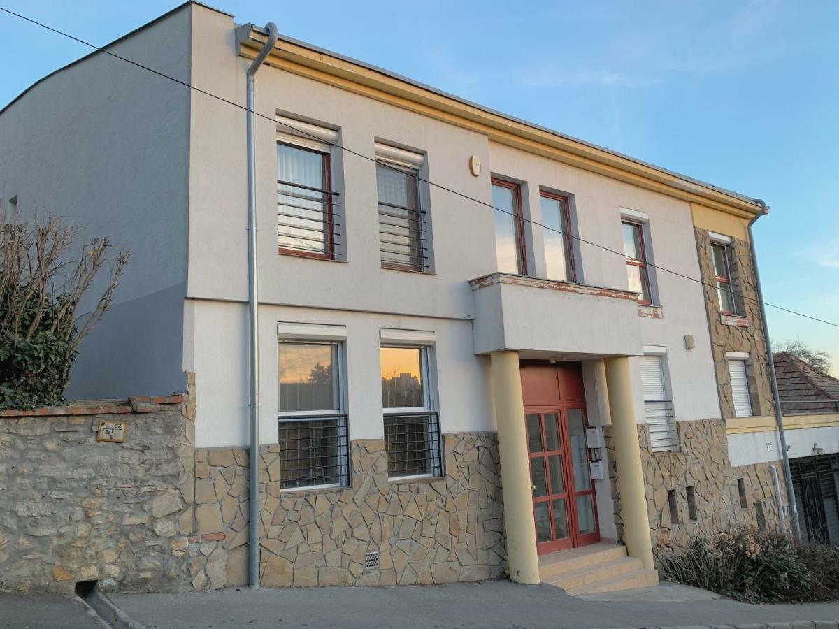 St. Peter Apartman Apartment Печ Екстериор снимка